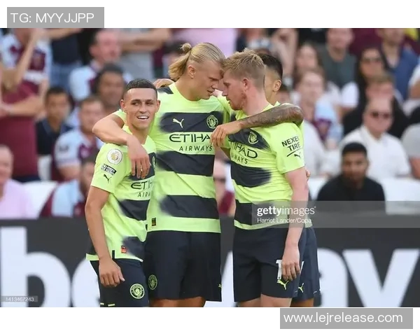 英超激战巴黎圣日耳曼大胜曼城点球大战瞬间点燃全场激情