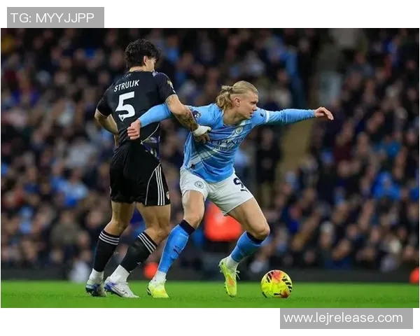 友谊赛精彩回顾里昂大胜曼城乌龙球引爆全场热情与十大进球瞬间