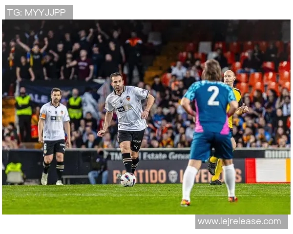 德甲精彩对决那不勒斯3-0击败多特蒙德神扑引发全场热议与争议判罚